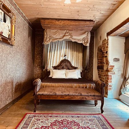 St. Peterburg Otel Pärnu Dış mekan fotoğraf
