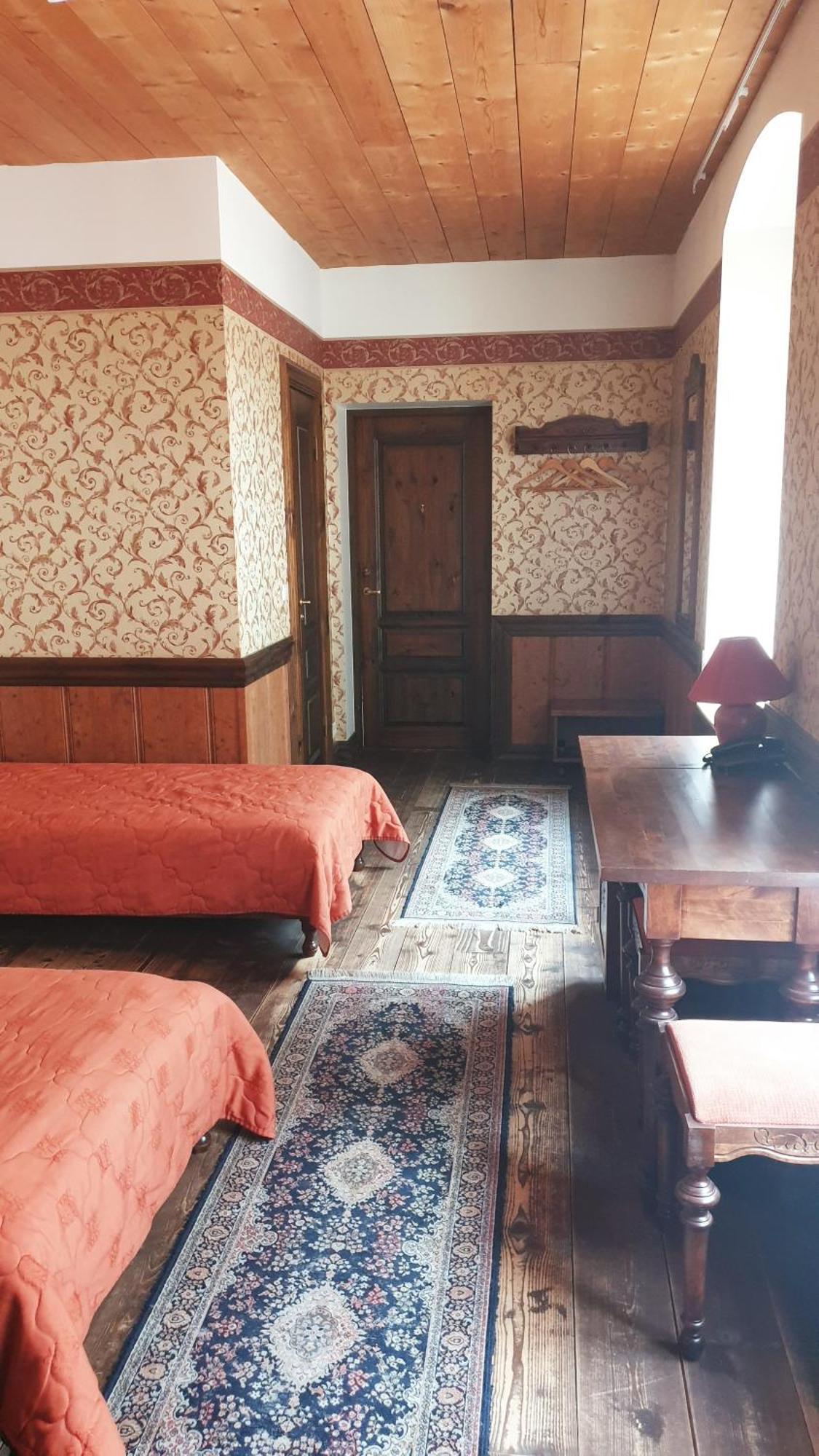 St. Peterburg Otel Pärnu Dış mekan fotoğraf
