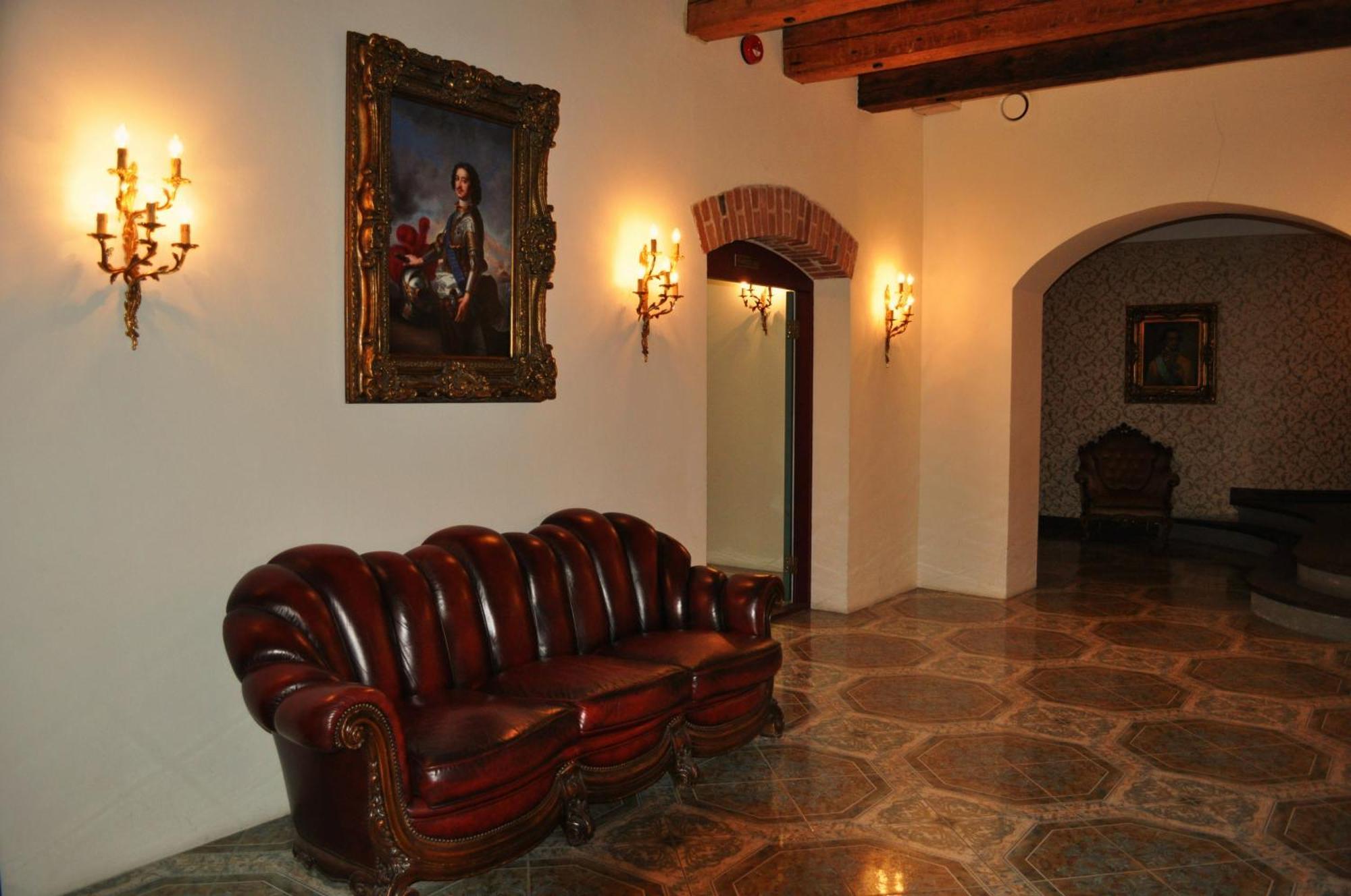 St. Peterburg Otel Pärnu Dış mekan fotoğraf