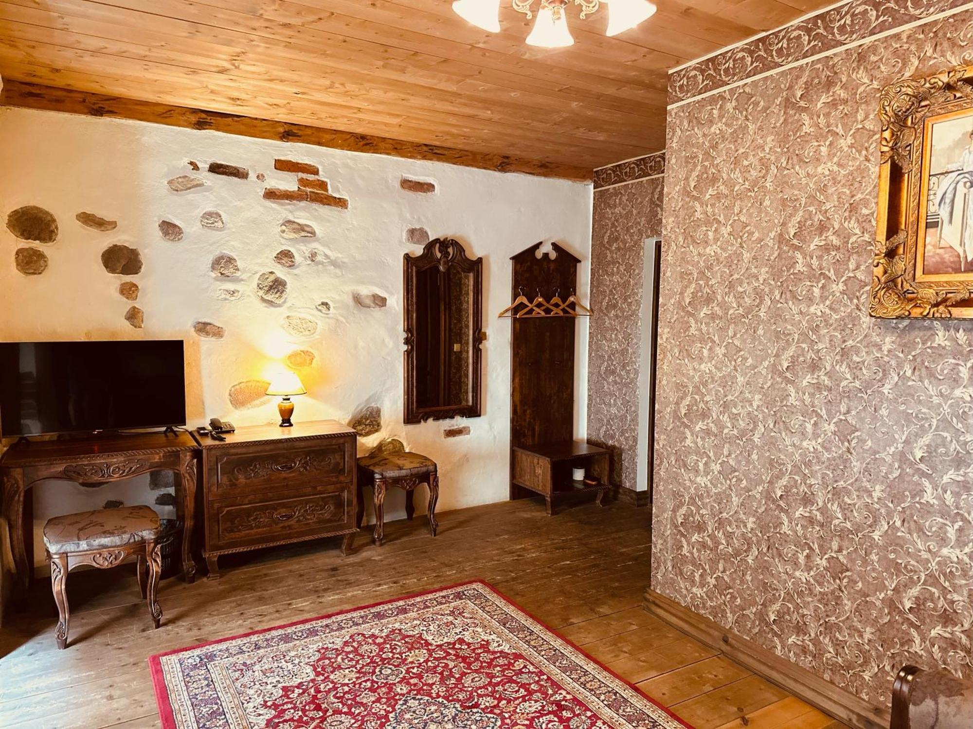 St. Peterburg Otel Pärnu Dış mekan fotoğraf
